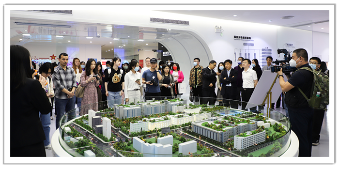 “未來已來·高質(zhì)量發(fā)展看廣東”網(wǎng)絡(luò)主題活動(dòng)走進(jìn)國(guó)星光電.png